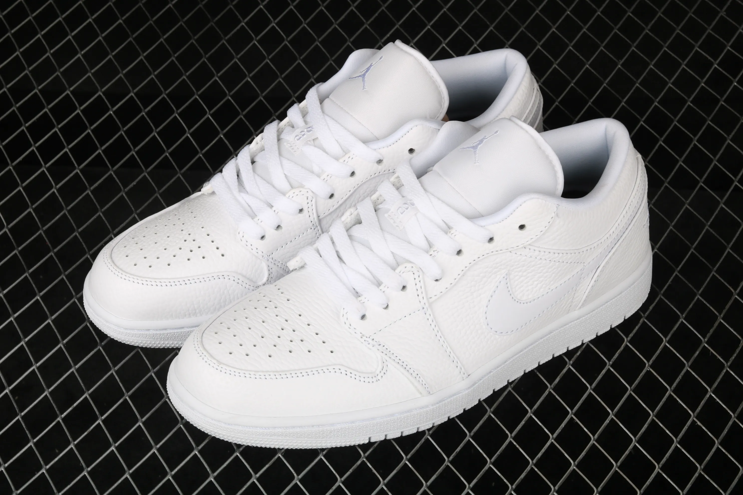 All categories Air Jordan Jordan series basketball shoes Air Jordan 1 Low Air Jordan 1 Low AJ1 Joe 1 low-top cultural and leisure sports sneakers 553558-112